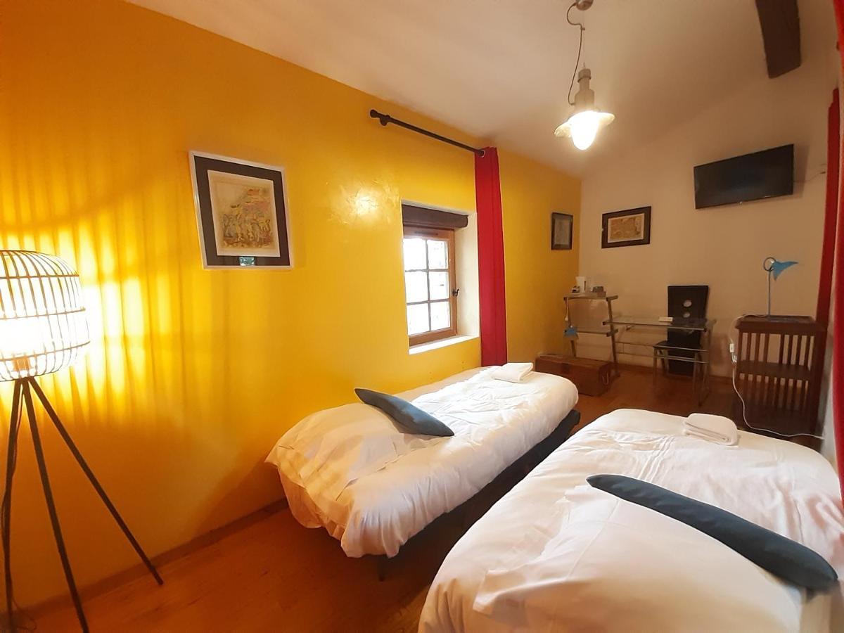 Bed and Breakfast Logis Domaine De Peyrolade Daux Exterior foto